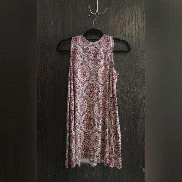 HeartSoul Dresses & Skirts - Flowy patterned dress